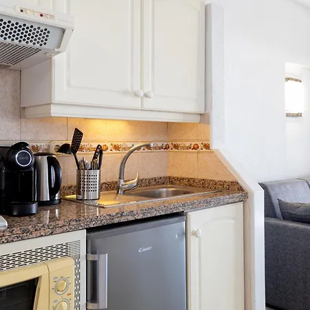 Apartment Great Location Studio 87